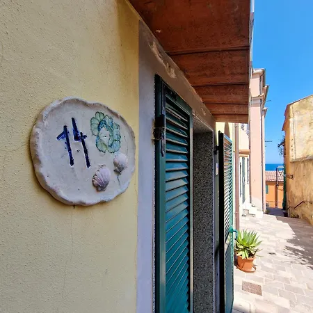 Casa Belladonna *